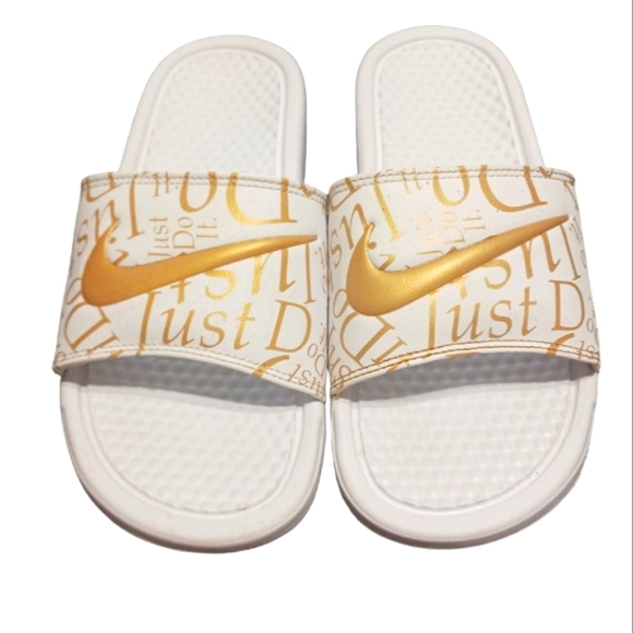 Nike Slides Women's size 7 White and Gold Slip On's - Picture 2 of 9